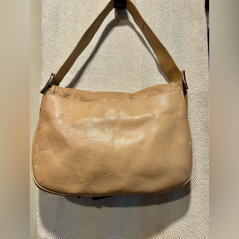 LongChamp Leather Tan messenger/ crossbody Bag - Picture 4 of 13
